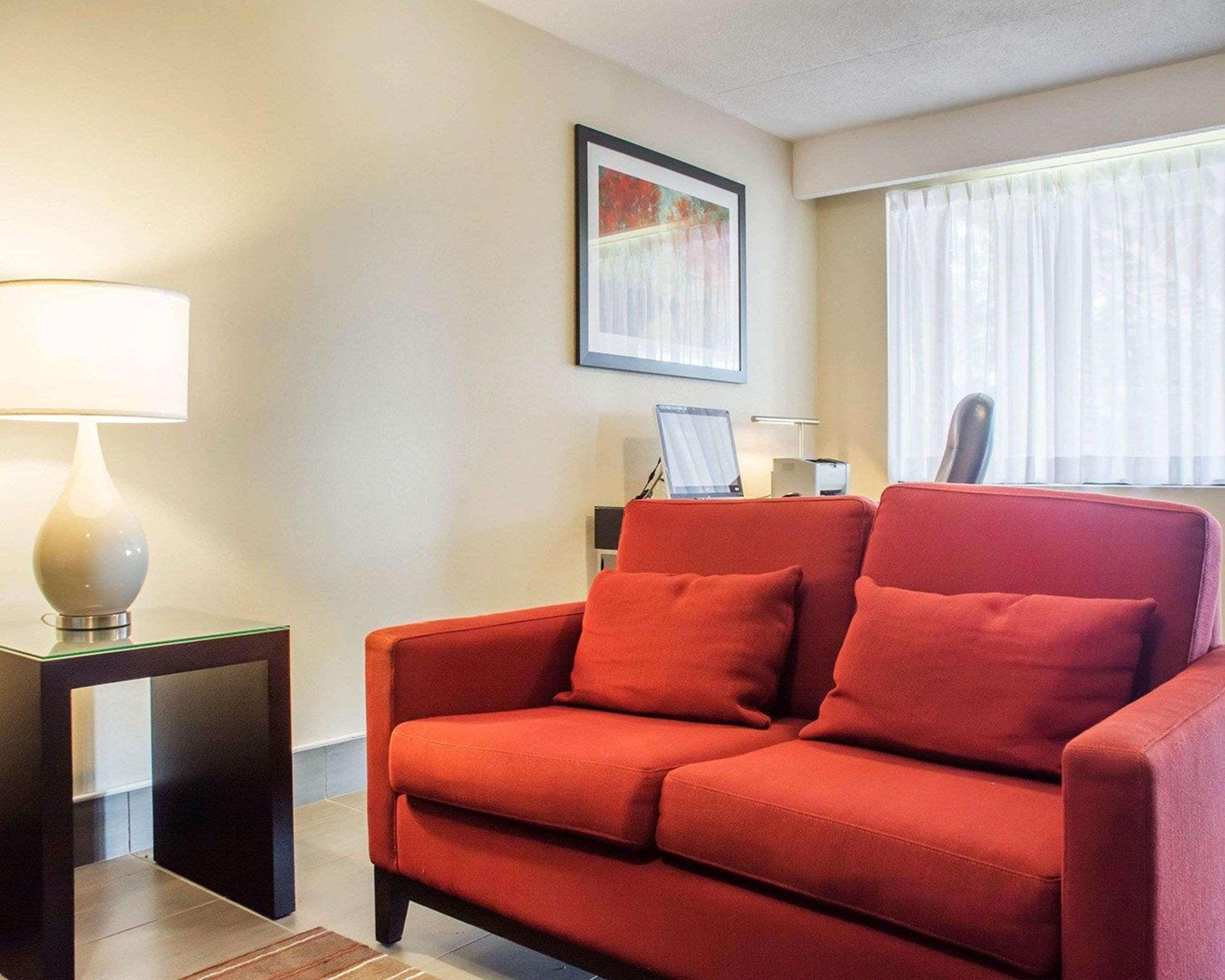 Comfort Inn Brantford Exterior photo