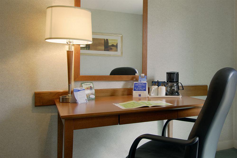 Comfort Inn Brantford Room photo